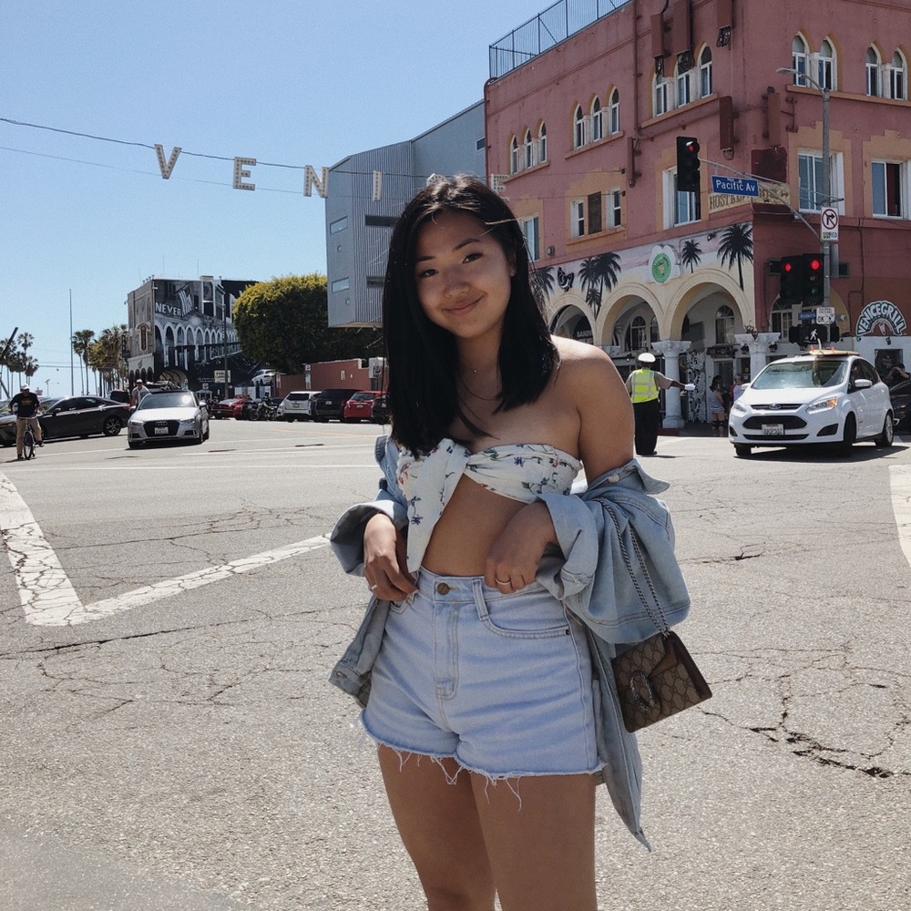 Meet your Posher, Minji